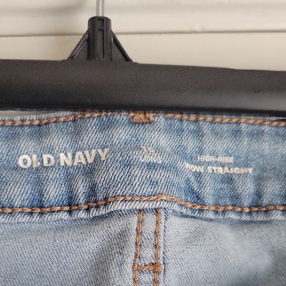 Old Navy Women's High Rise Wow Straight Jeans - Picture 4 of 12